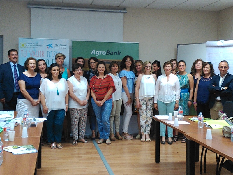 Cooperativas Agroalimentarias crean la Comisión de Igualdad de Oportunidades para visibilizar el papel de las mujeres