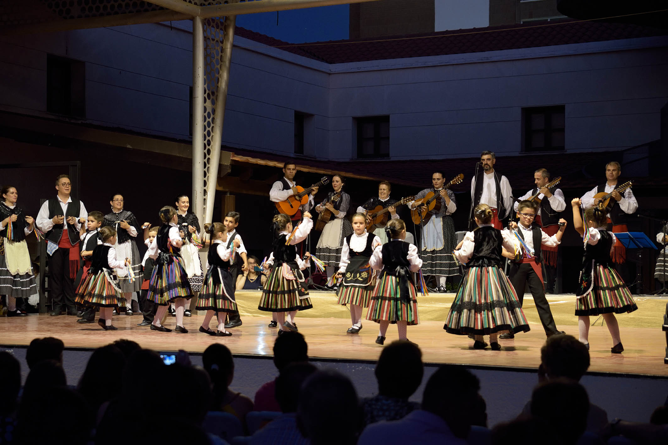 Bailes lorquinos en el XVII Festival Infantil de Folklore “Lugar Nuevo” de Argamasilla de Alba