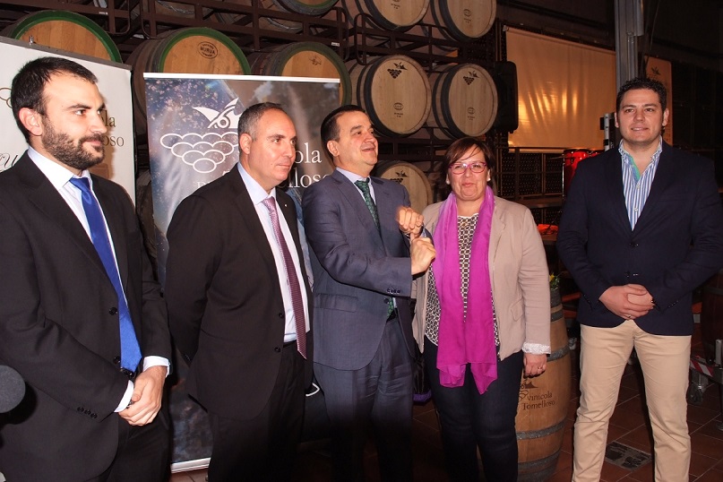 Rubio transmite la felicitación del Ayuntamiento a Vinícola de Tomelloso con motivo del XXX Aniversario de su fundación