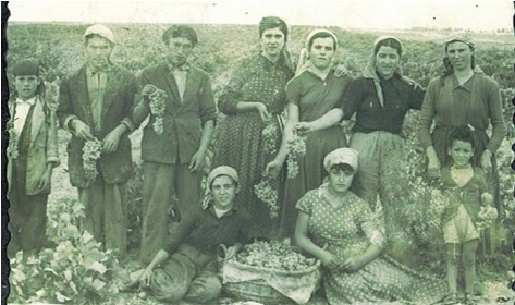 Remedios Alarcón y familia en 1955