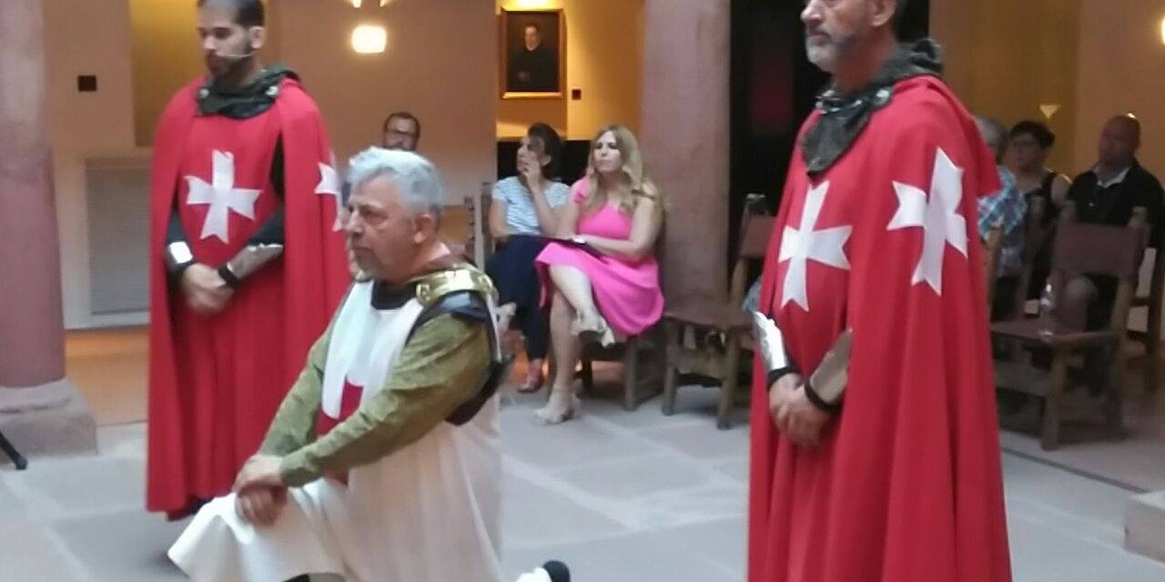 El nombramiento de caballero cristiano da inicio a las Fiestas de Moros y Cristianos en Alcázar de San Juan