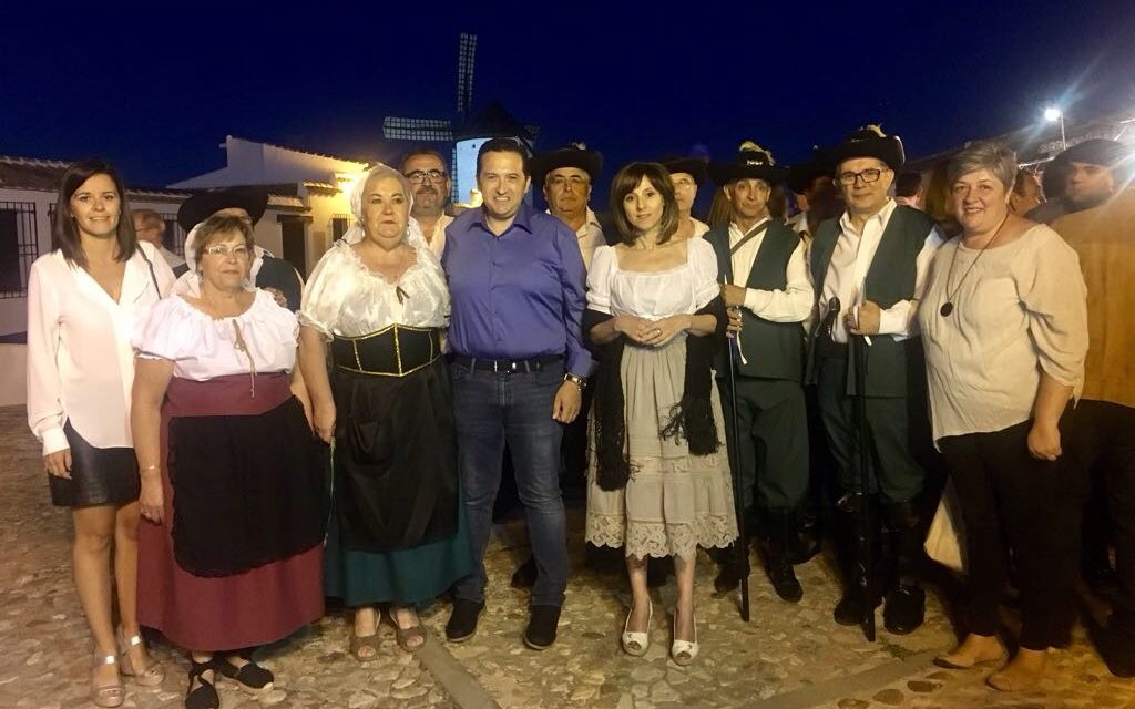Lucas-Torres reivindica el valor histórico y cultural de los Molinos en la Aventura de la Noche Cervantina