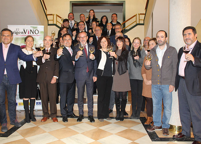 La Ruta del Vino de La Mancha recibe uno de los premios “Vino y Cultura” organizados por el Consejo Regulador