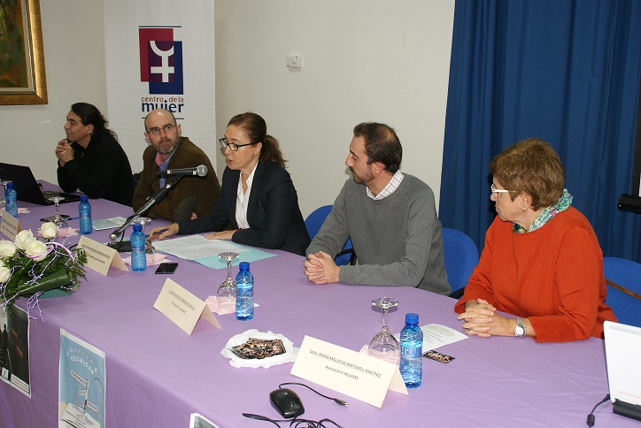 El uso sexista del lenguaje, a análisis en el Reina Sofía de Socuéllamos, en las Jornadas técnicas correspondientes al Día contra la violencia de género