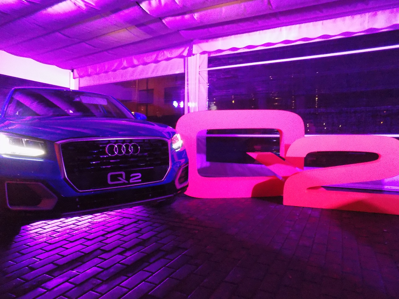 Talleres Manchegos presenta con una fiesta de luces y sonido el nuevo Audi Q2