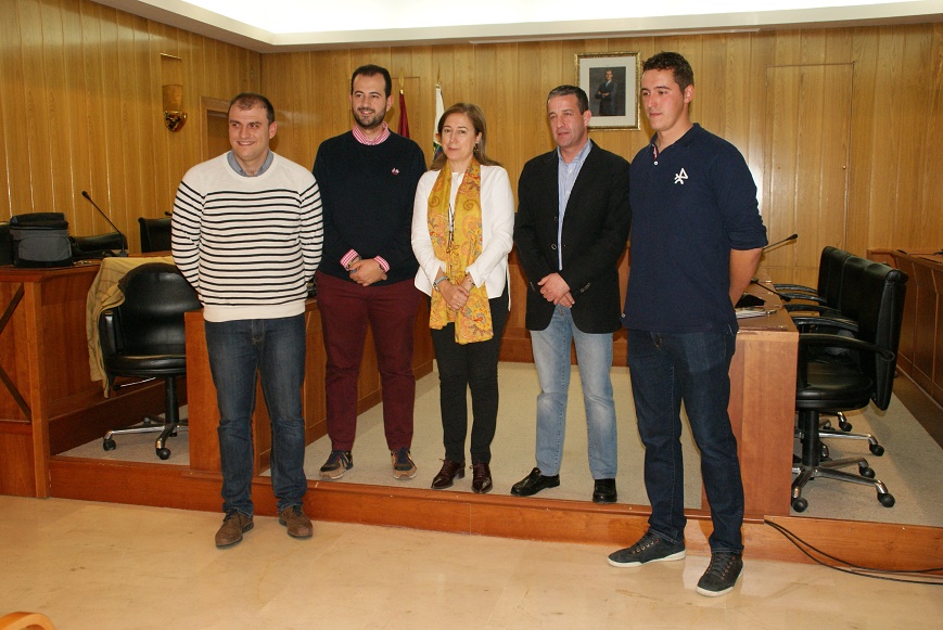 El Ayuntamiento firma convenios con el Club Baloncesto Socuéllamos, el Yugo UD Socuéllamos y el Club Escuela de Fútbol Sala