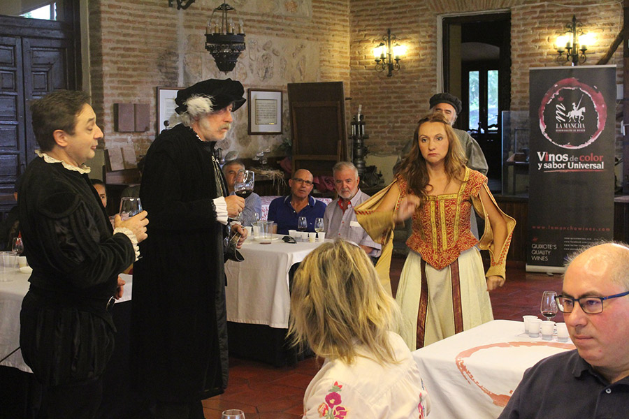 DO La Mancha ensalza su tradición centenaria con la Fiesta de la vendimia en Torrejón de Ardoz