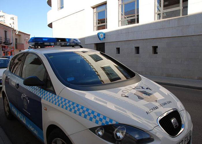 La Policía Local de Alcázar inicia una campaña especial de vigilancia y control de camiones y autobuses