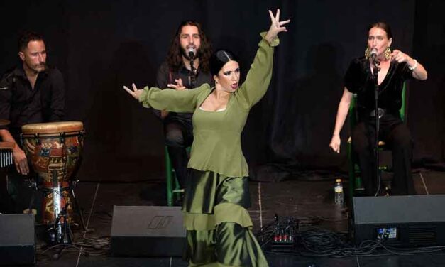 Carmen Álvarez y su grupo deslumbran con el espectáculo flamenco ‘Jerga’